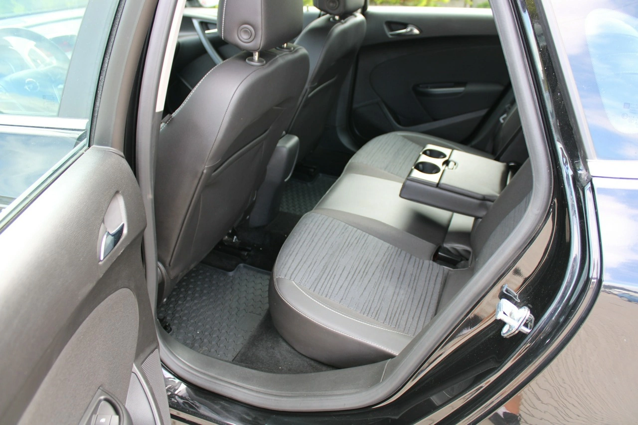 Opel Astra - Zdjęcie 57