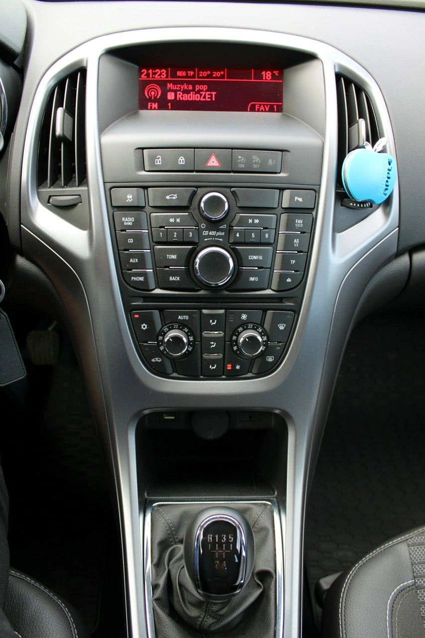 Opel Astra - Zdjęcie 22