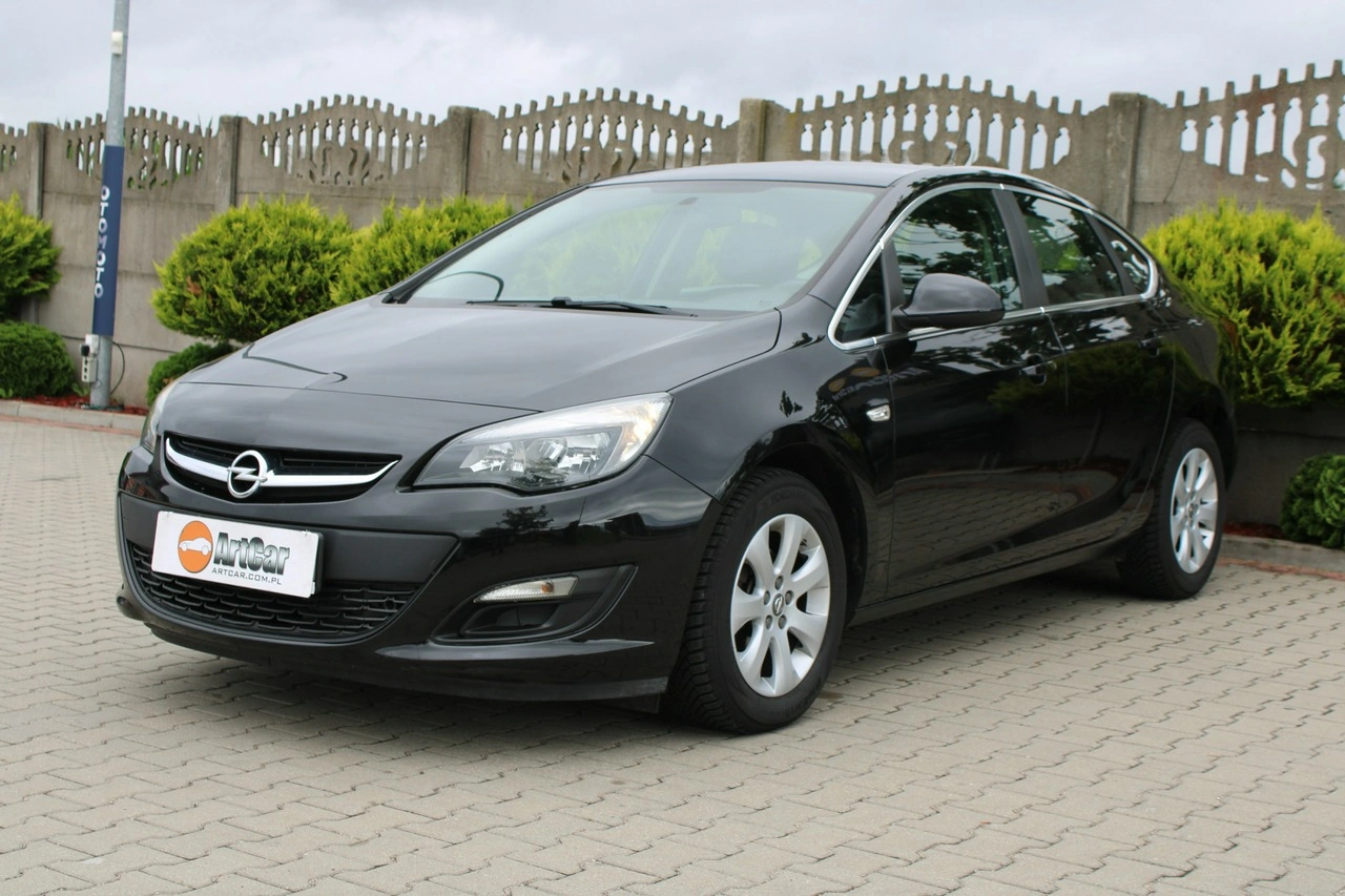 Opel Astra - Zdjęcie 1
