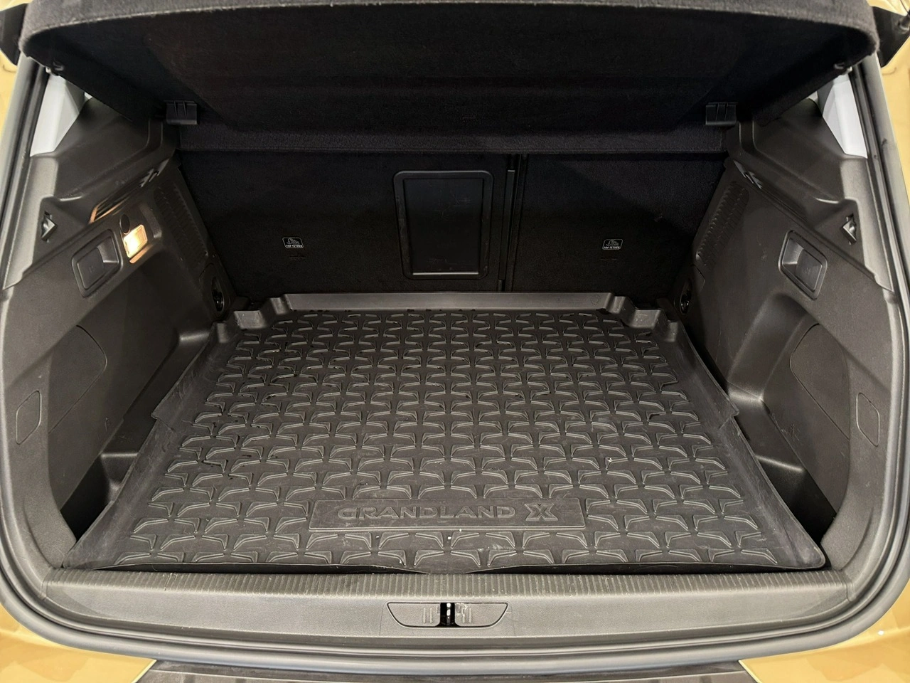 Opel Grandland X - Zdjęcie 22
