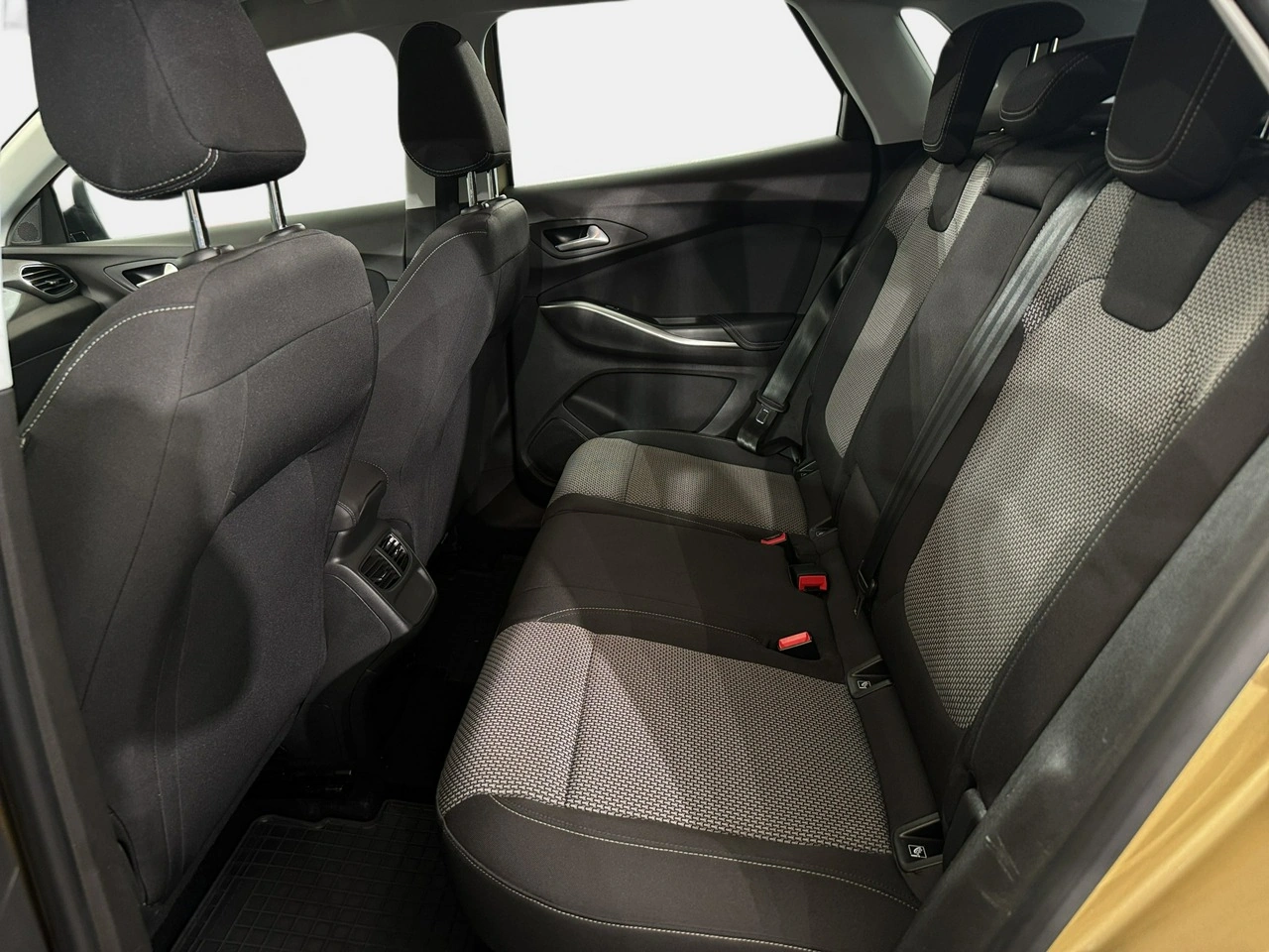 Opel Grandland X - Zdjęcie 23