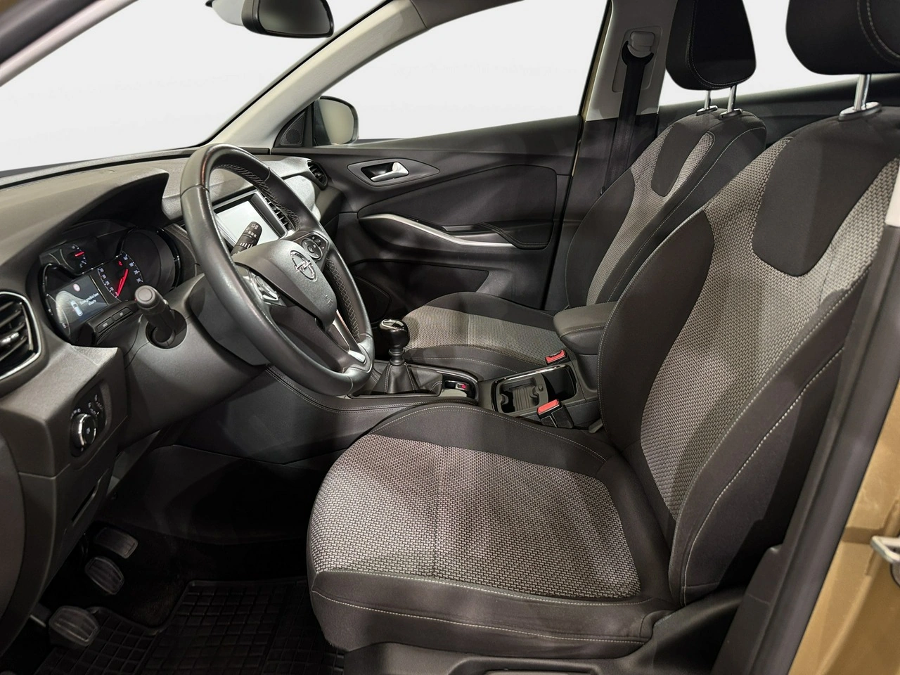 Opel Grandland X - Zdjęcie 24
