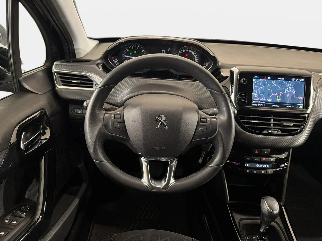 Peugeot 2008 - Zdjęcie 12