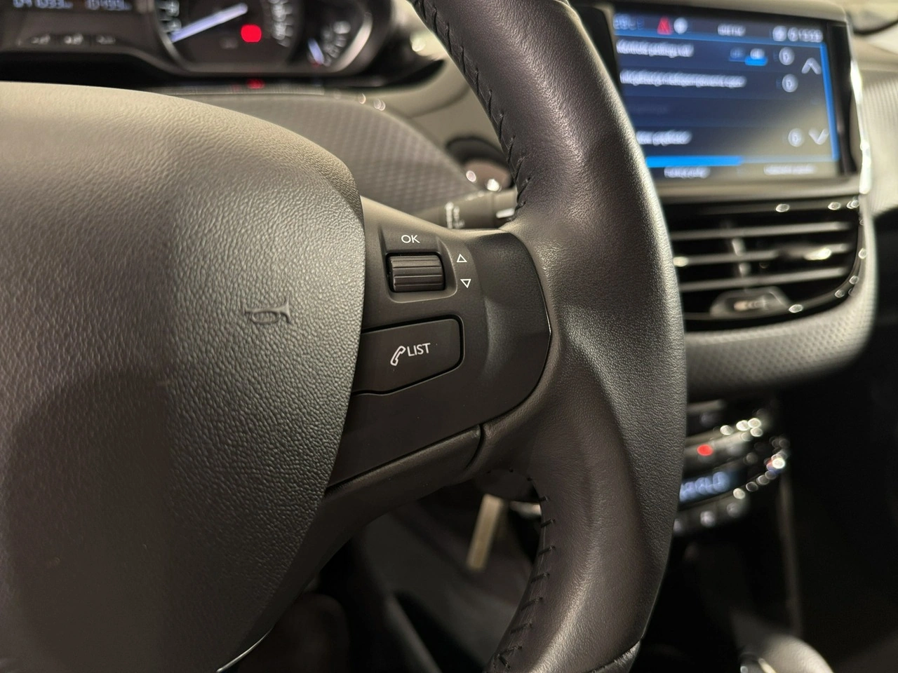 Peugeot 2008 - Zdjęcie 15