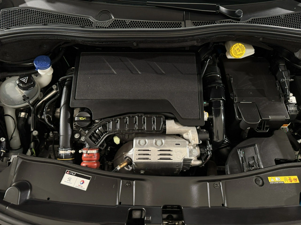 Peugeot 2008 - Zdjęcie 27