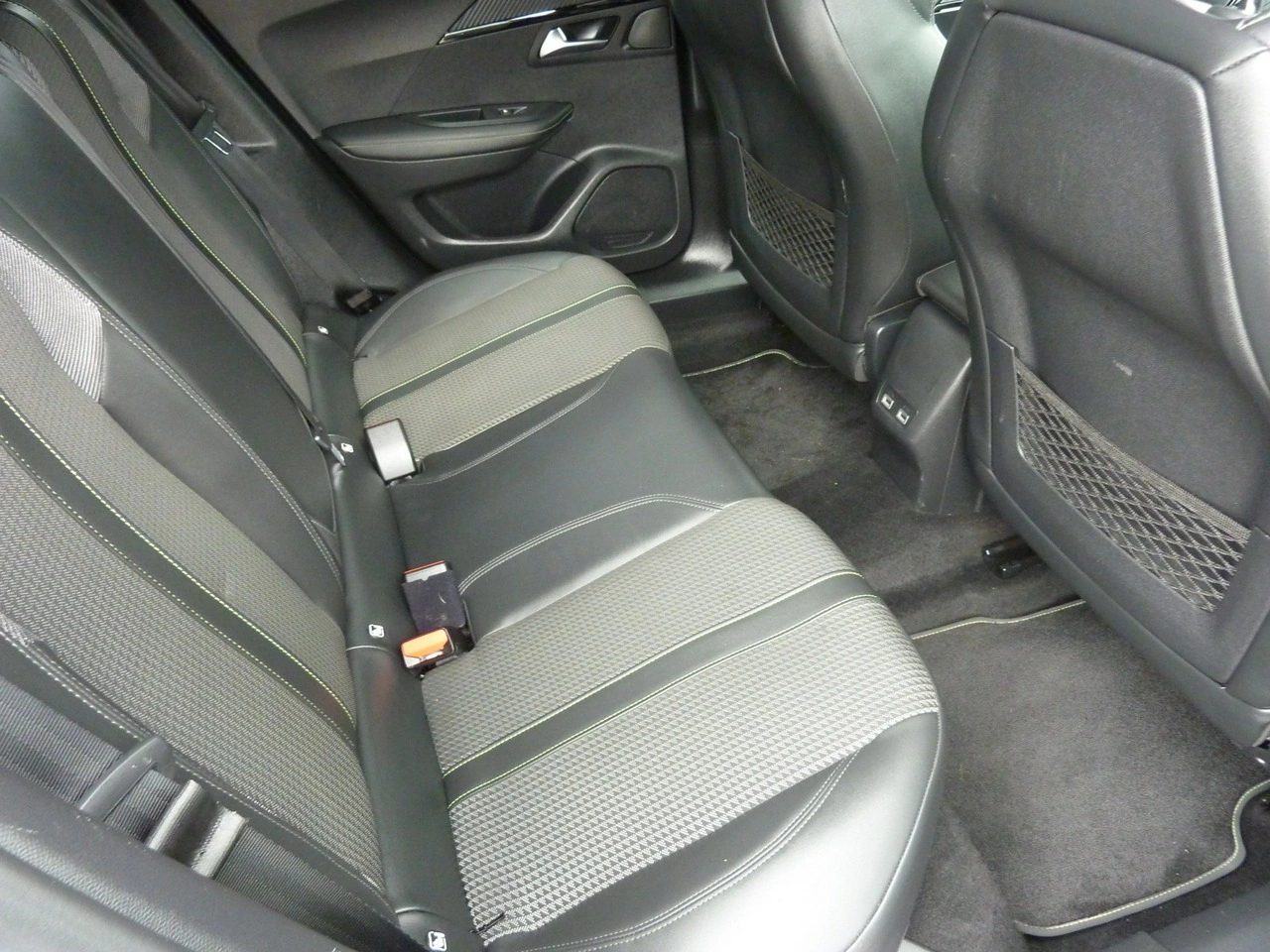 Peugeot 2008 - Zdjęcie 13