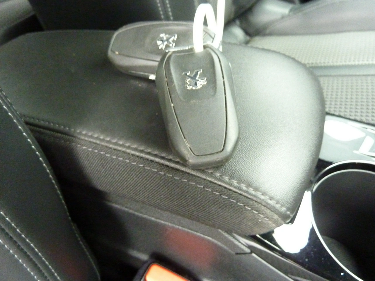 Peugeot 2008 - Zdjęcie 16