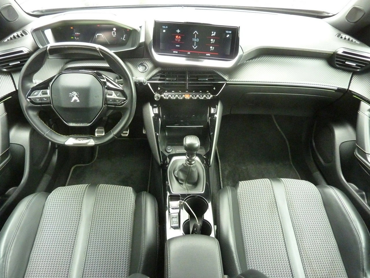 Peugeot 2008 - Zdjęcie 17