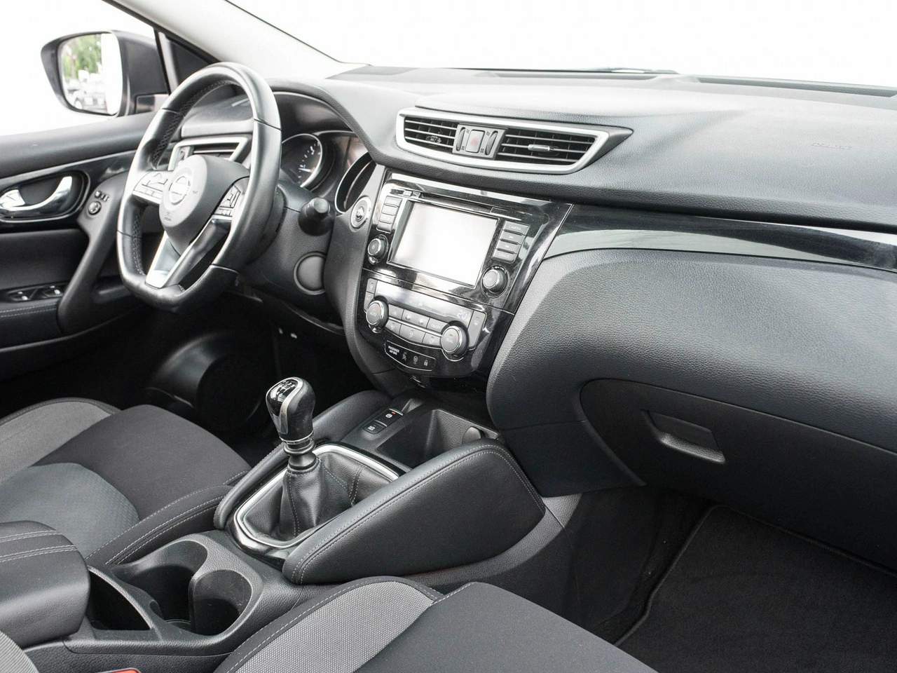 Nissan Qashqai - Zdjęcie 27