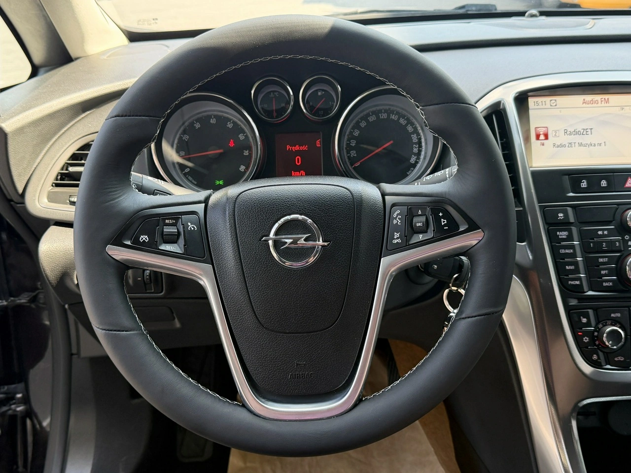 Opel Astra - Zdjęcie 9