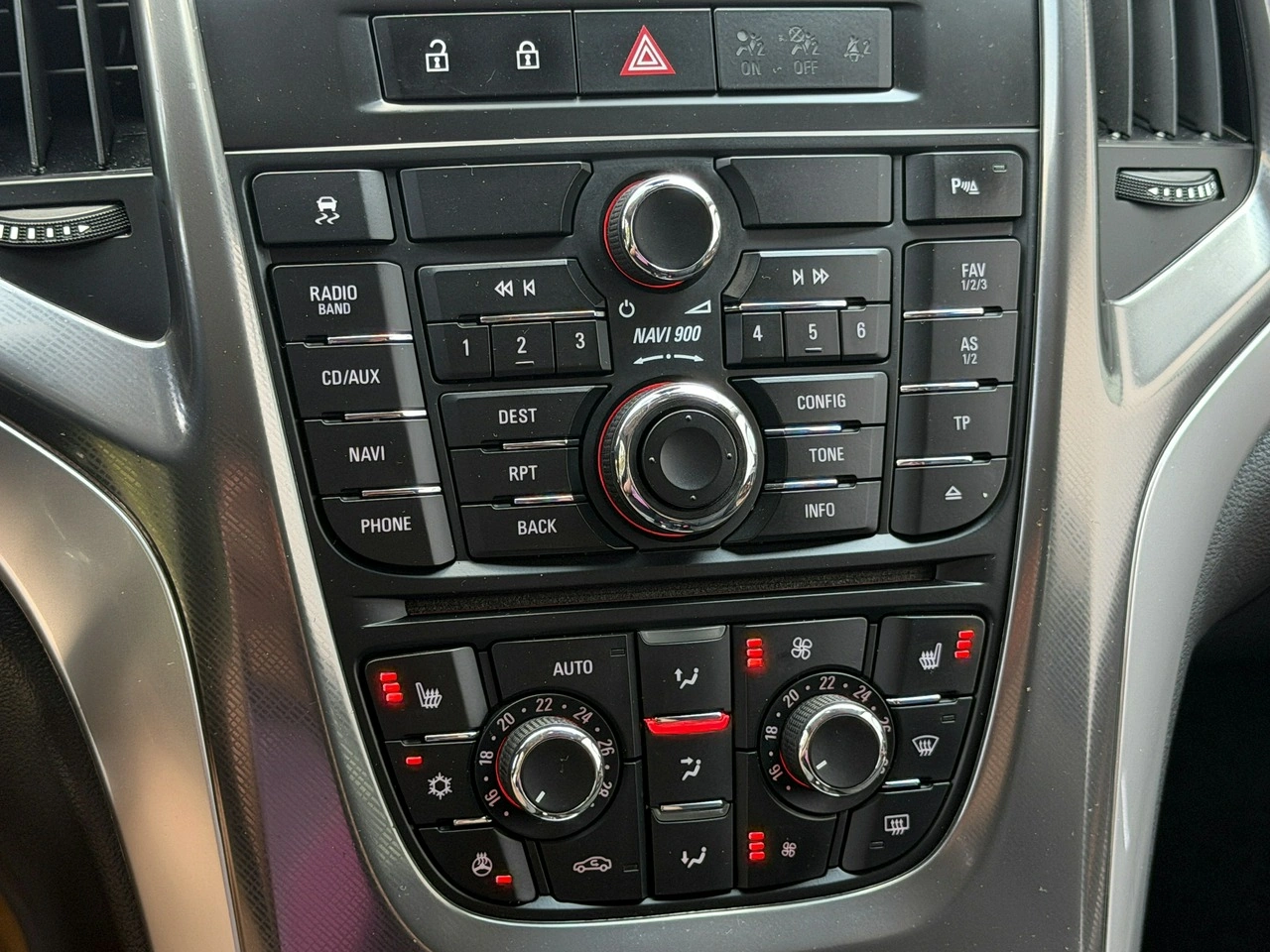 Opel Astra - Zdjęcie 11