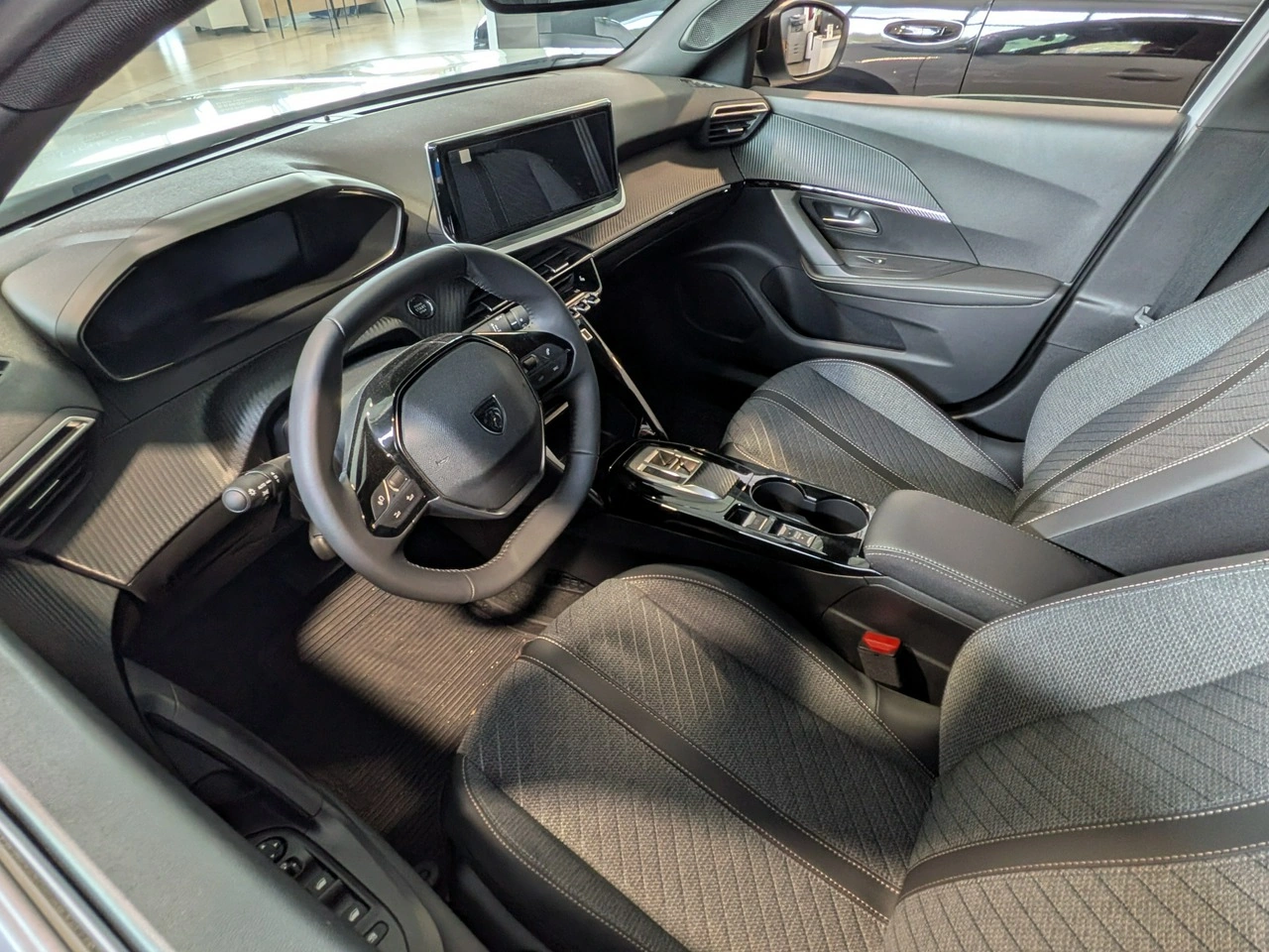 Peugeot 2008 - Zdjęcie 5