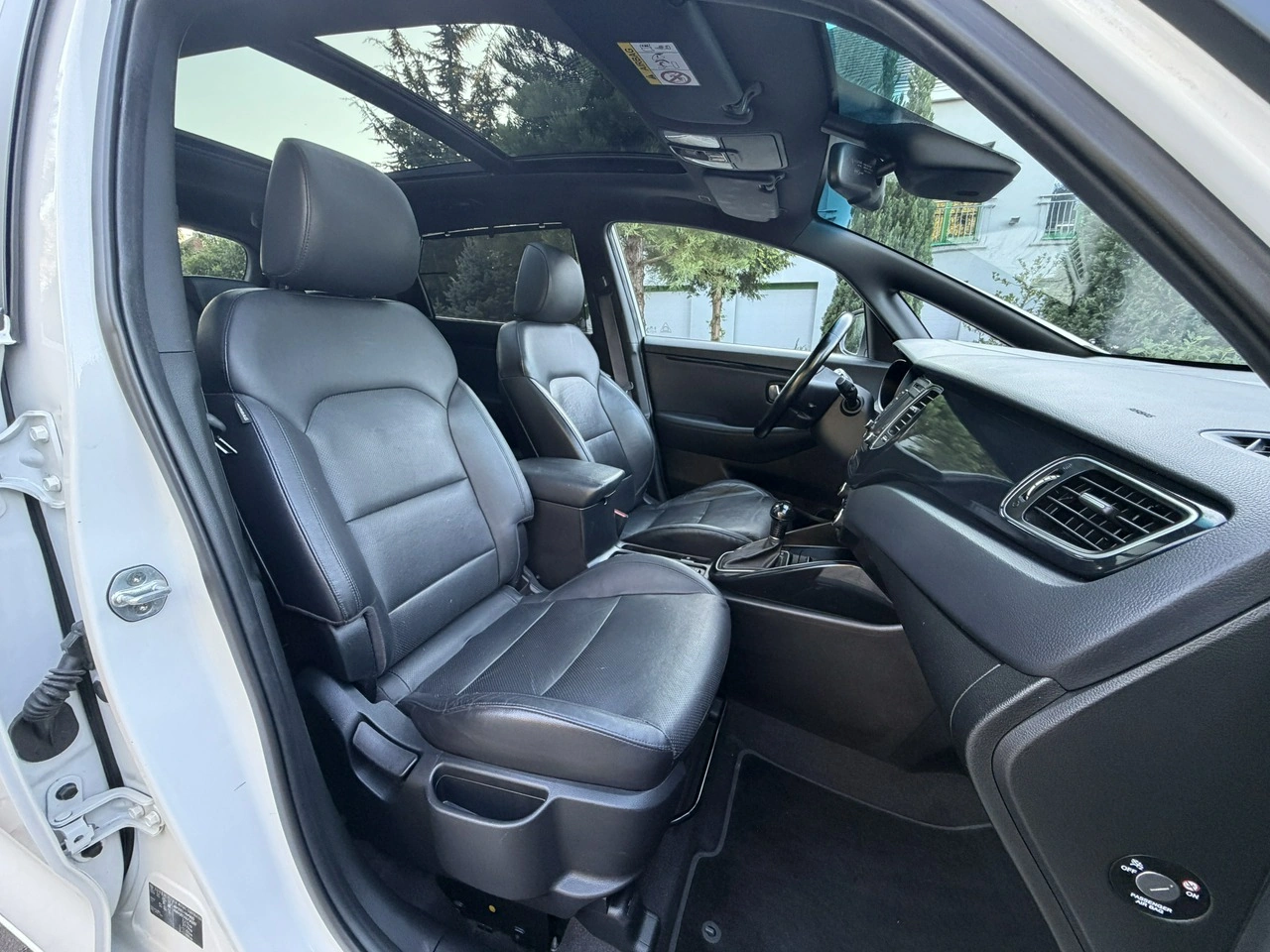 Kia Carens - Zdjęcie 16