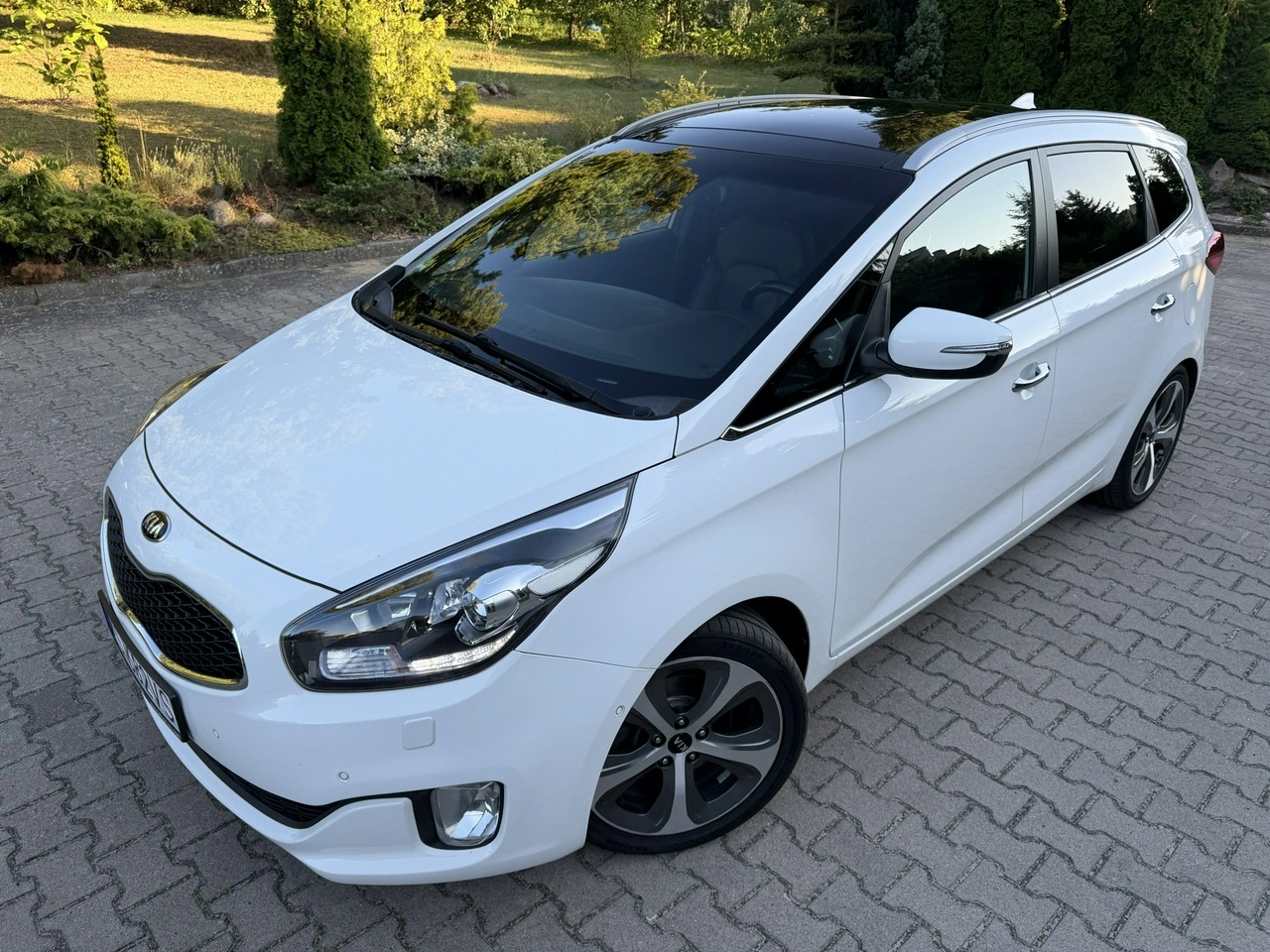 Kia Carens - Zdjęcie 31