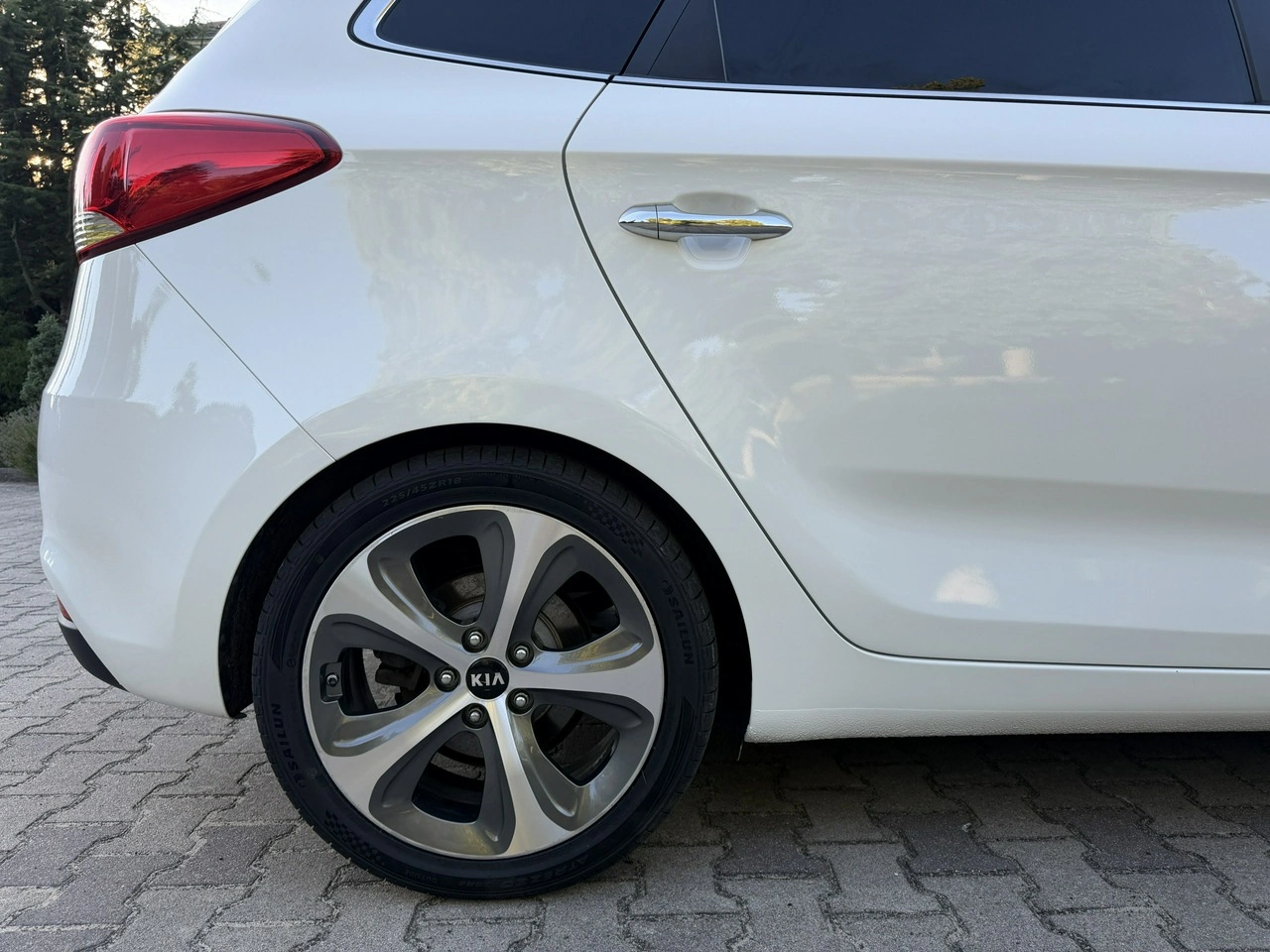 Kia Carens - Zdjęcie 35