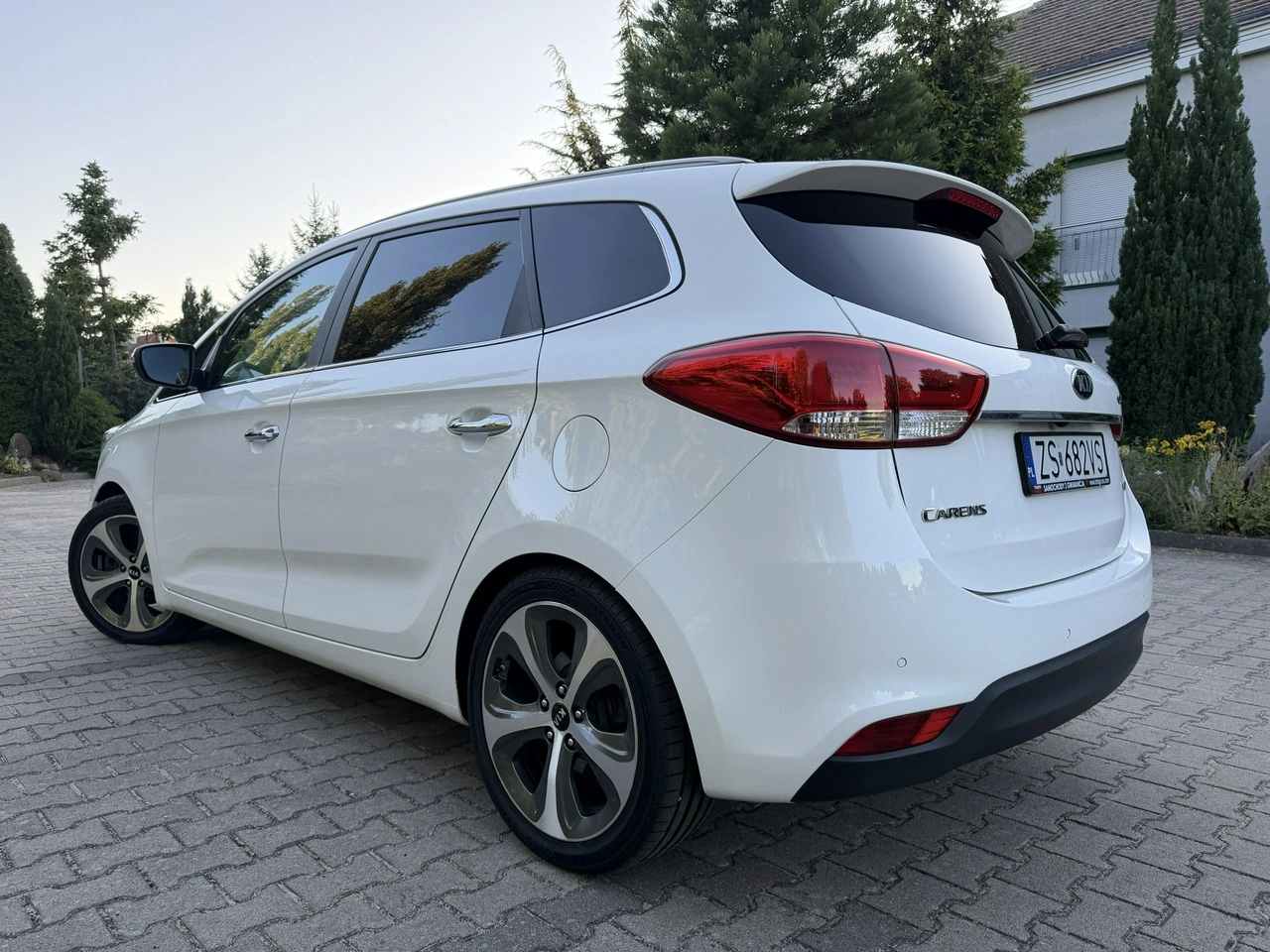 Kia Carens - Zdjęcie 3