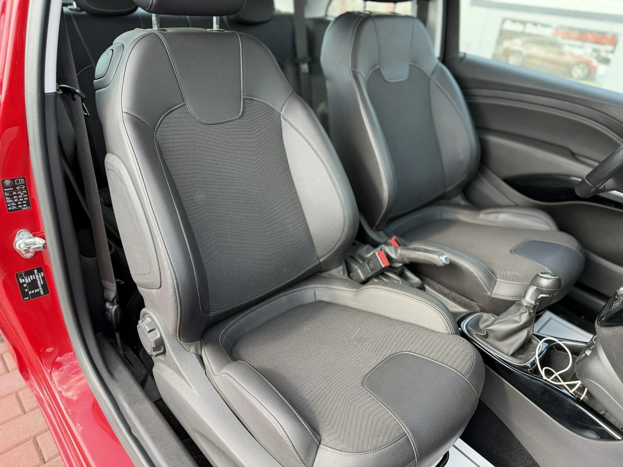 Opel Adam - Zdjęcie 25