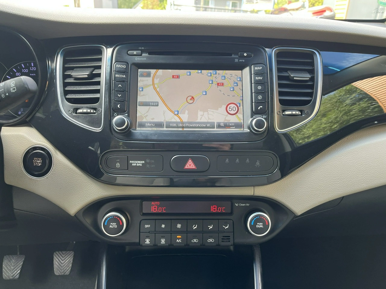 Kia Carens - Zdjęcie 11