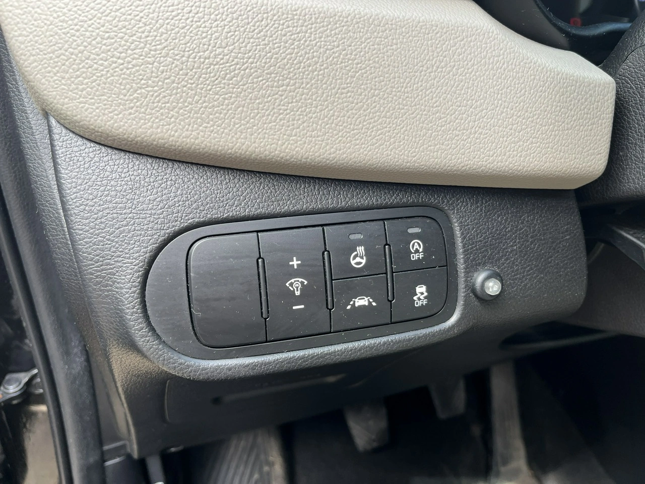 Kia Carens - Zdjęcie 16