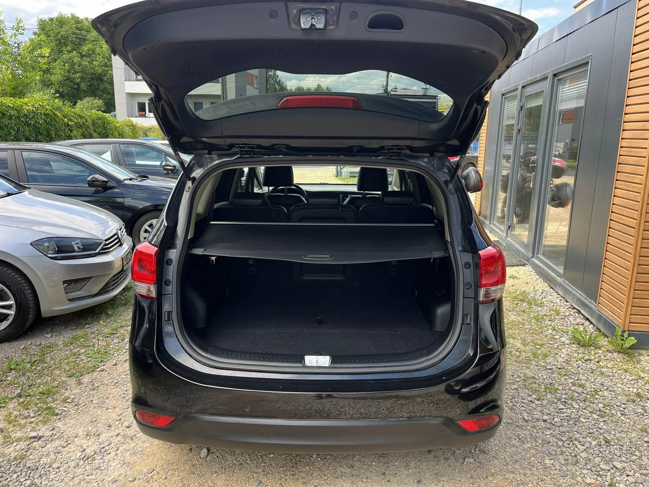 Kia Carens - Zdjęcie 22