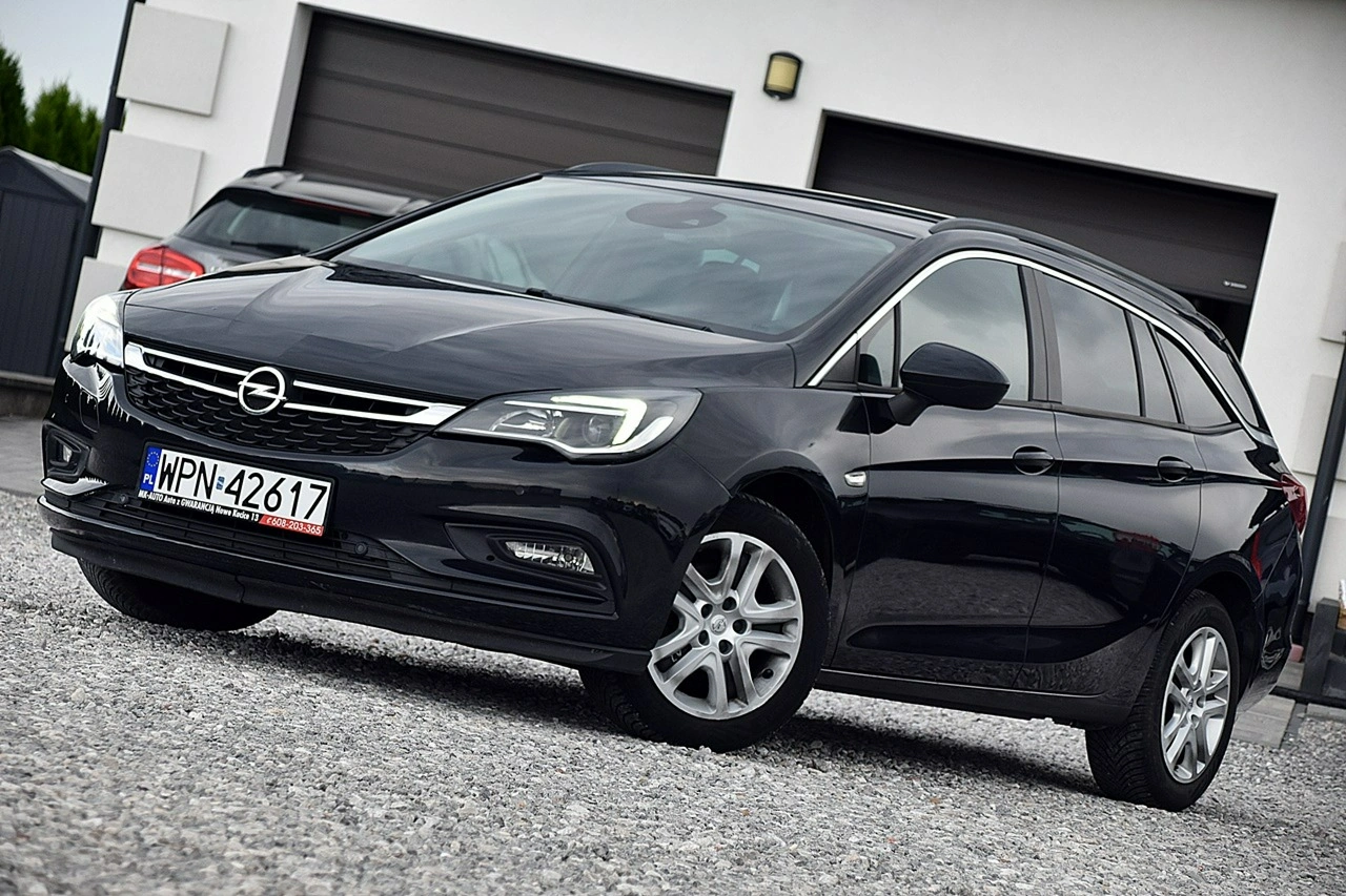 Opel Astra - Zdjęcie 1
