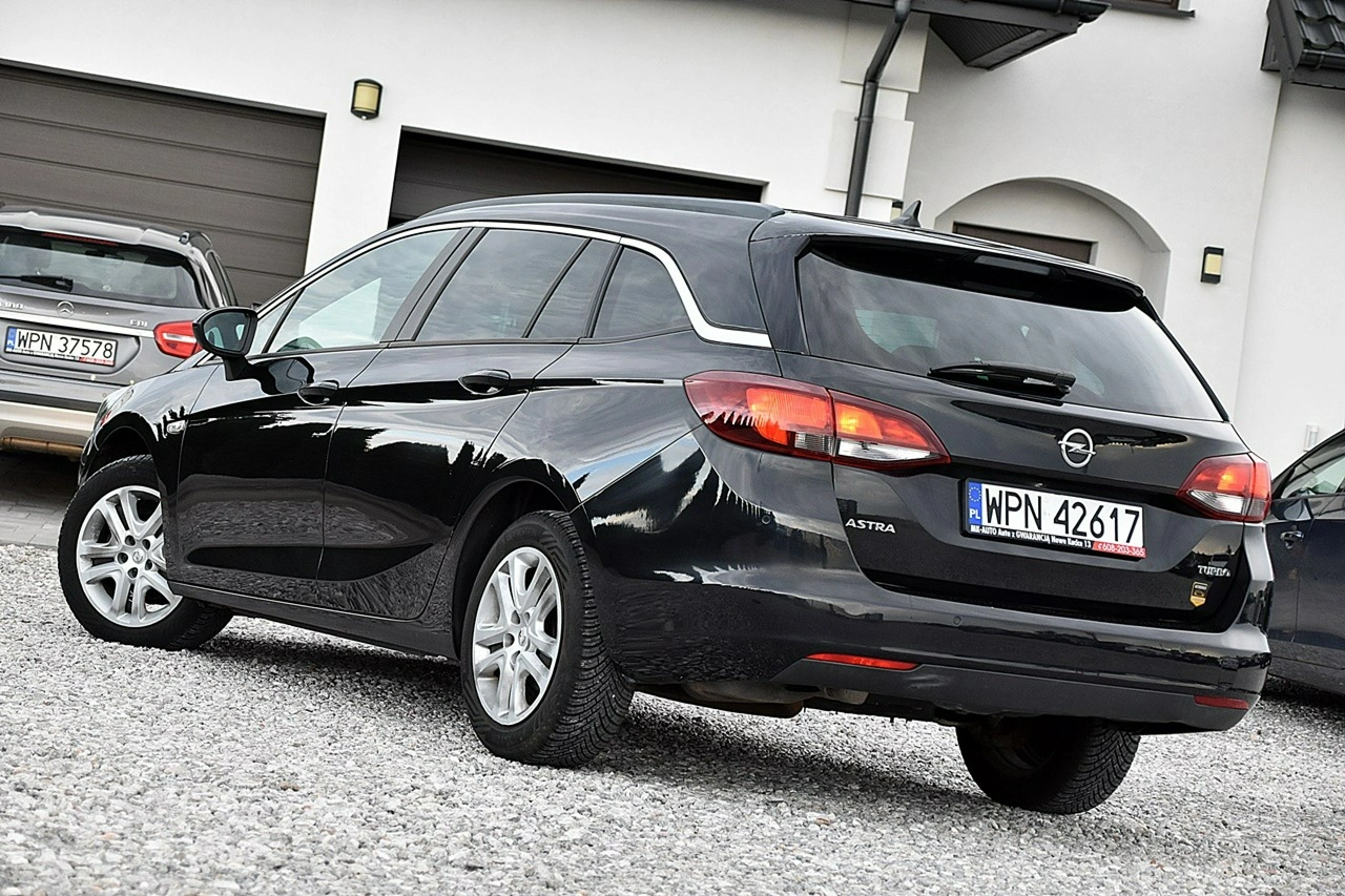 Opel Astra - Zdjęcie 3