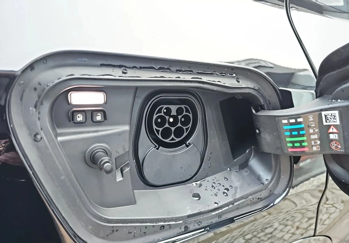 Renault Rafale - Zdjęcie 19