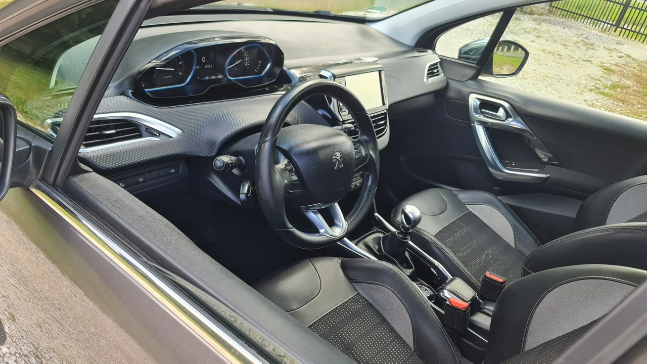 Peugeot 2008 - Zdjęcie 9