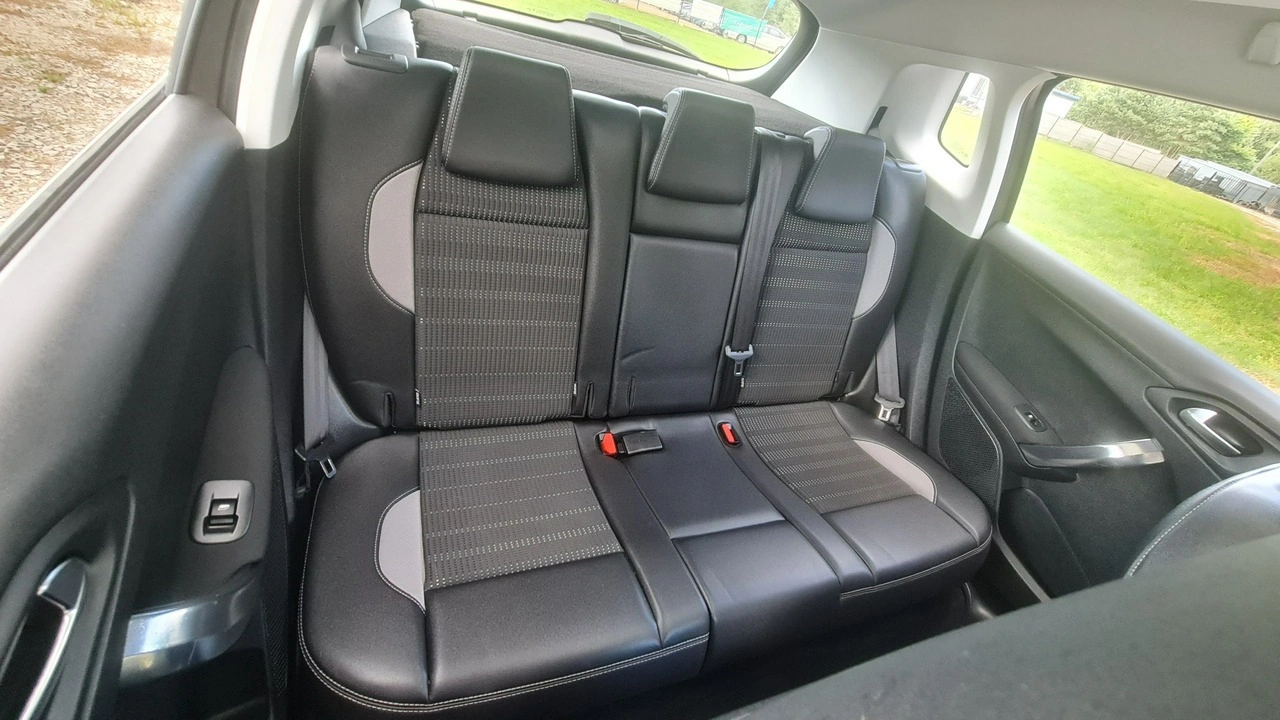 Peugeot 2008 - Zdjęcie 8