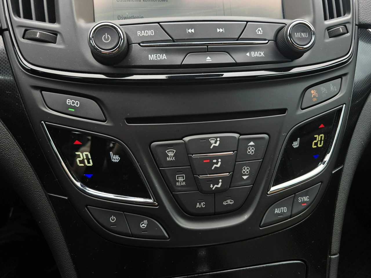 Opel Insignia - Zdjęcie 33