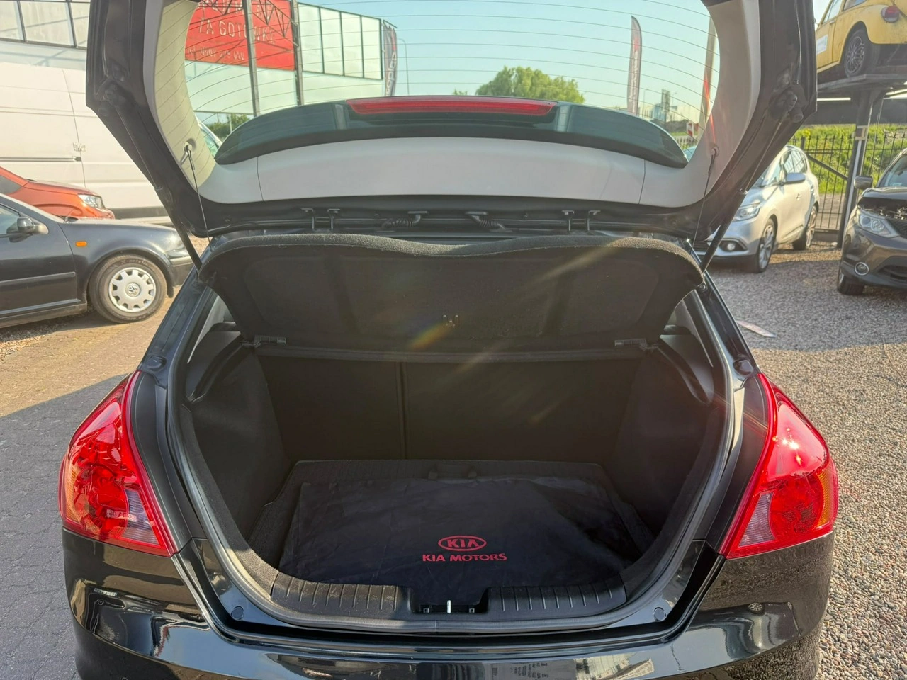 Kia Ceed - Zdjęcie 12