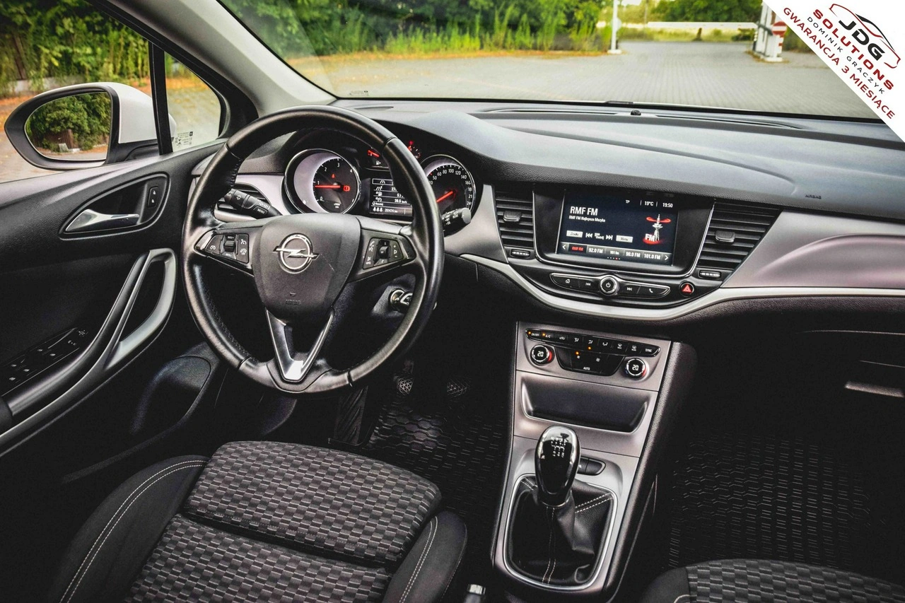 Opel Astra - Zdjęcie 26