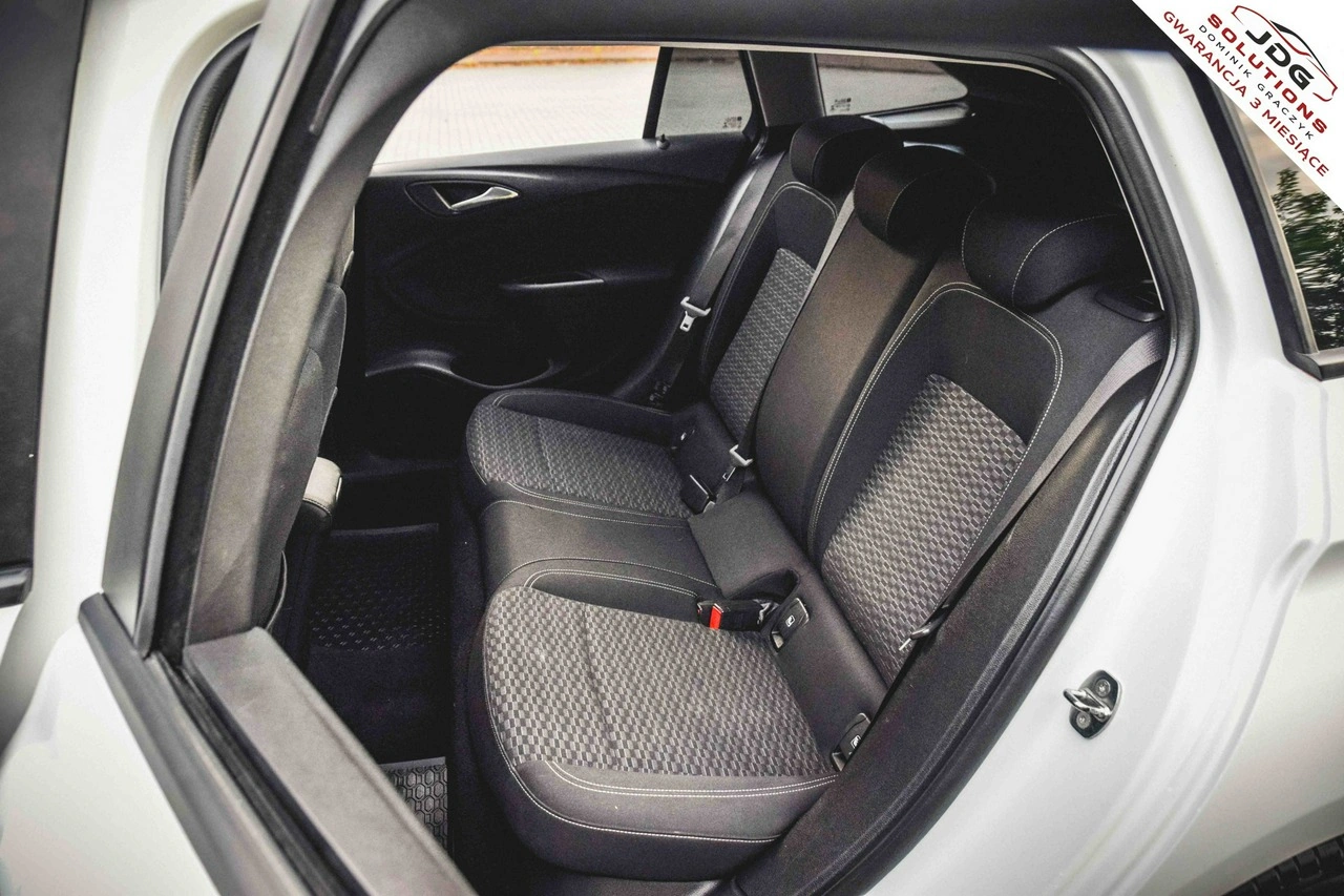 Opel Astra - Zdjęcie 33