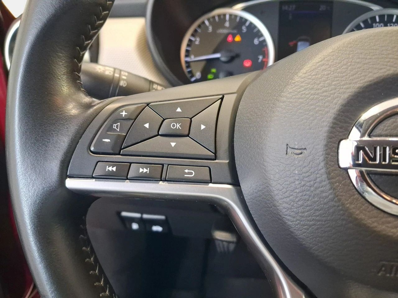 Nissan Micra - Zdjęcie 9