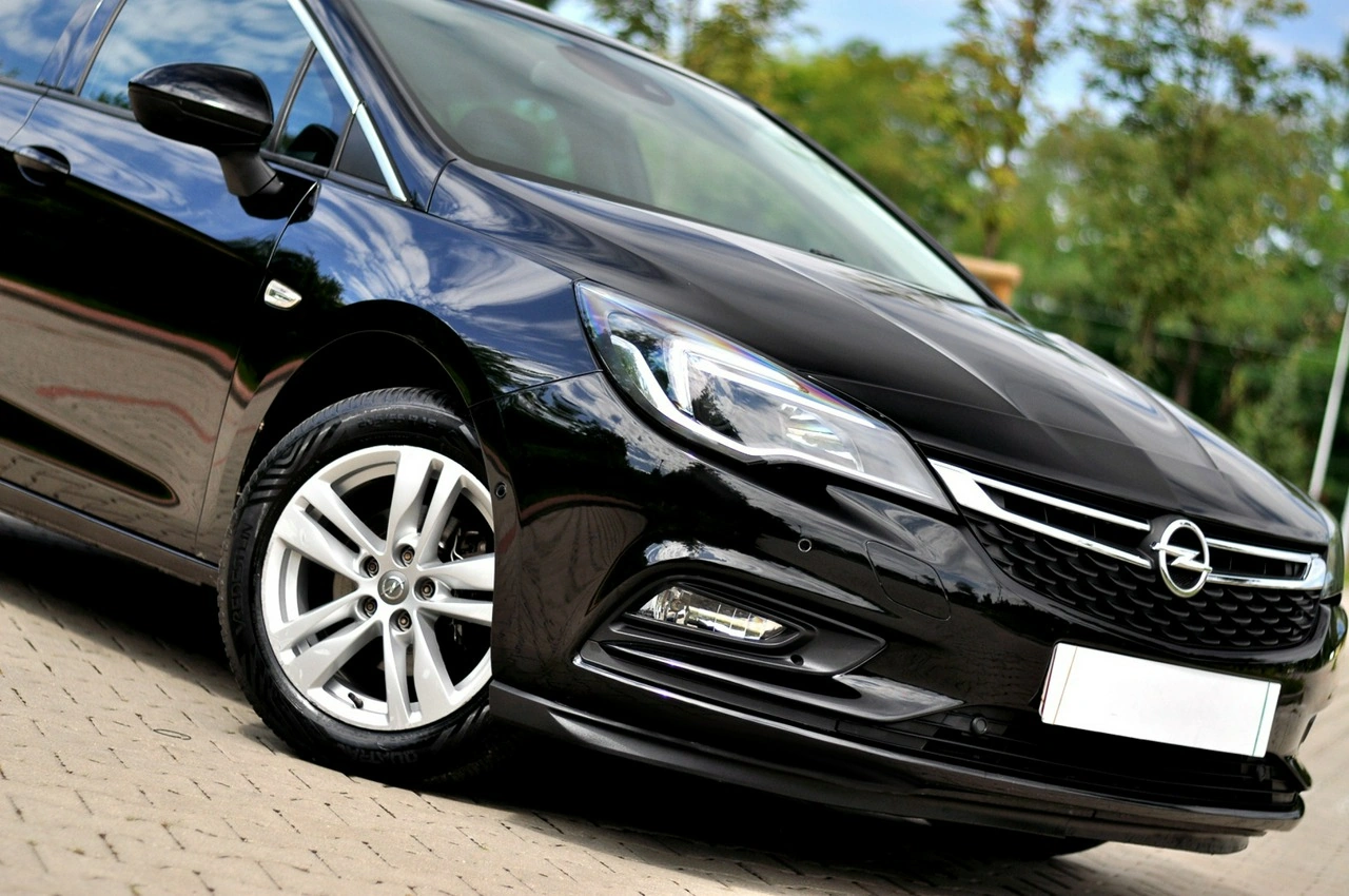 Opel Astra - Zdjęcie 33