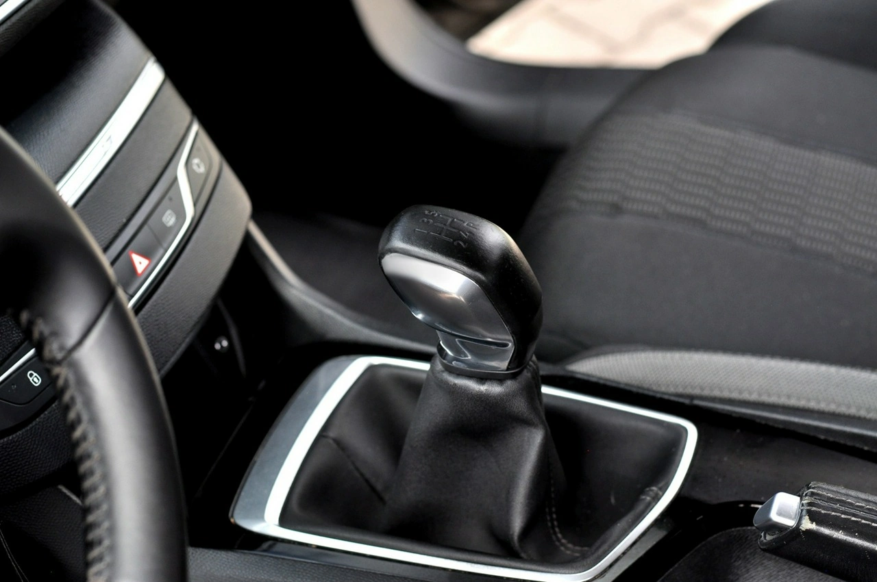 Peugeot 308 - Zdjęcie 12