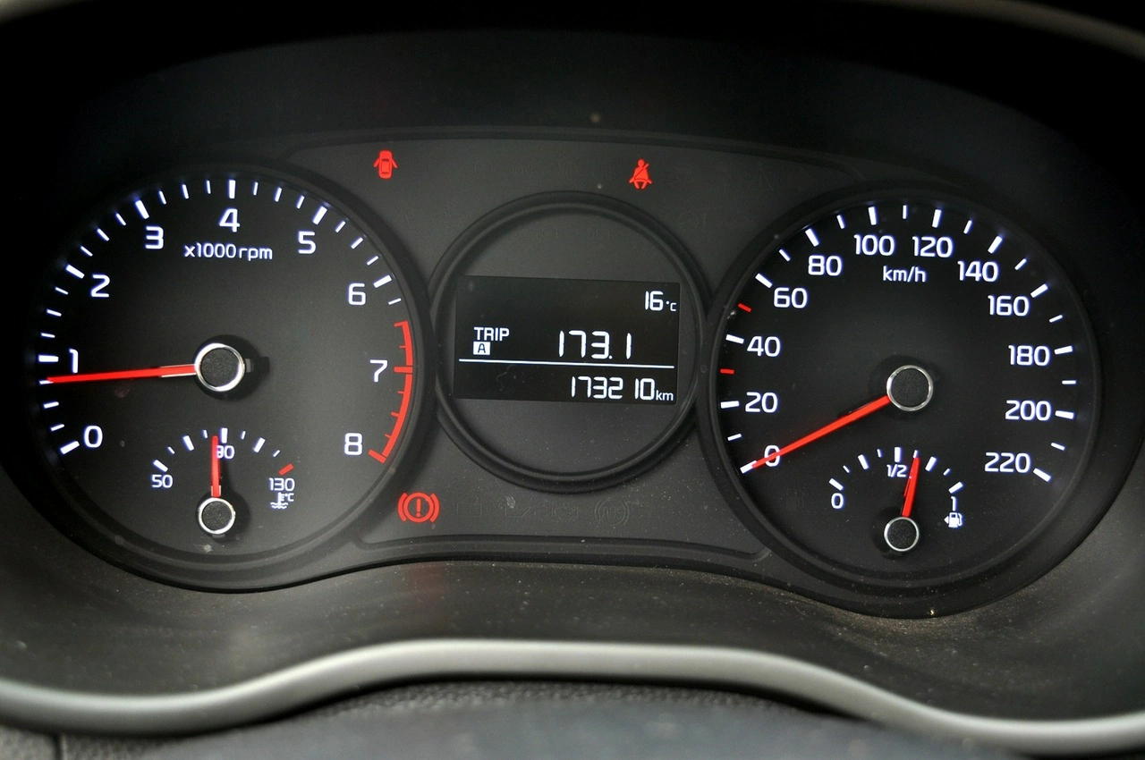 Kia Picanto - Zdjęcie 17