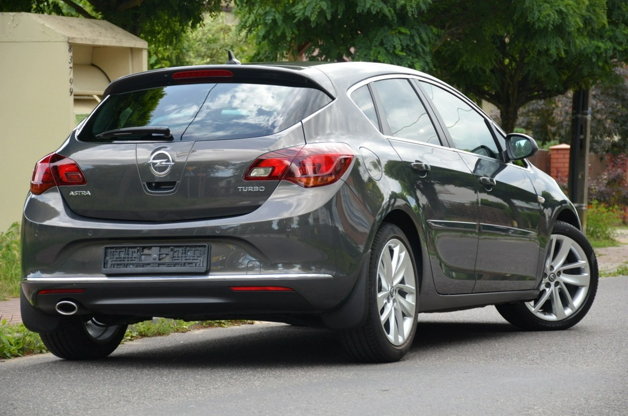 Opel Astra - Zdjęcie 9