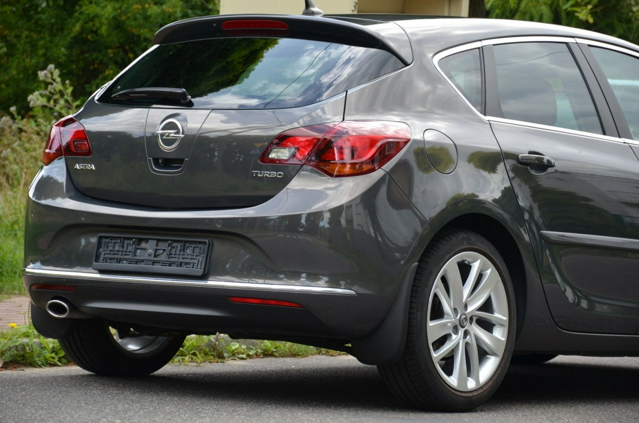 Opel Astra - Zdjęcie 11