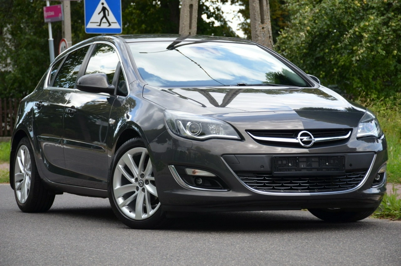Opel Astra - Zdjęcie 13