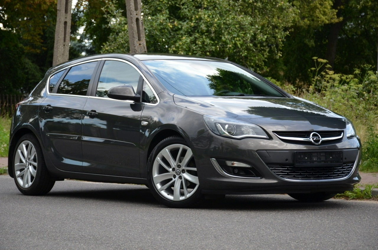 Opel Astra - Zdjęcie 14