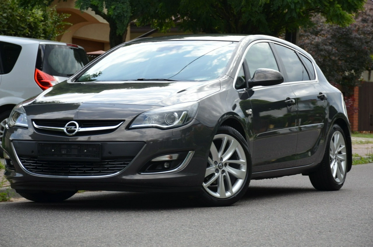 Opel Astra - Zdjęcie 1