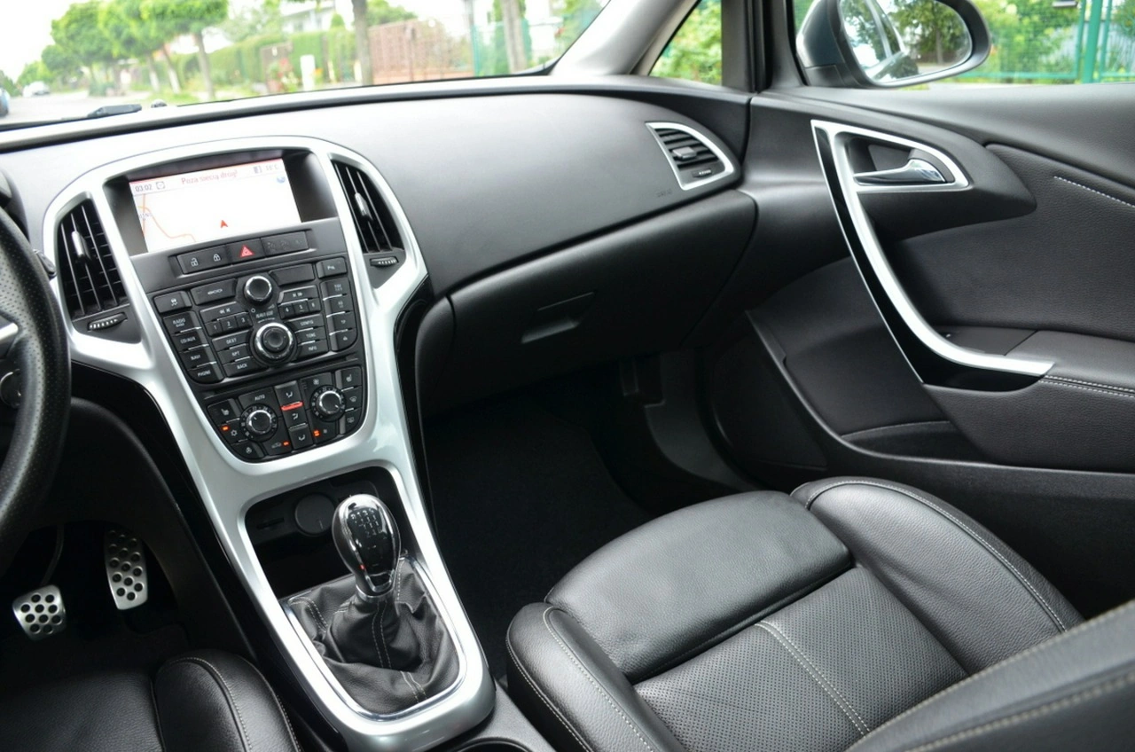 Opel Astra - Zdjęcie 27