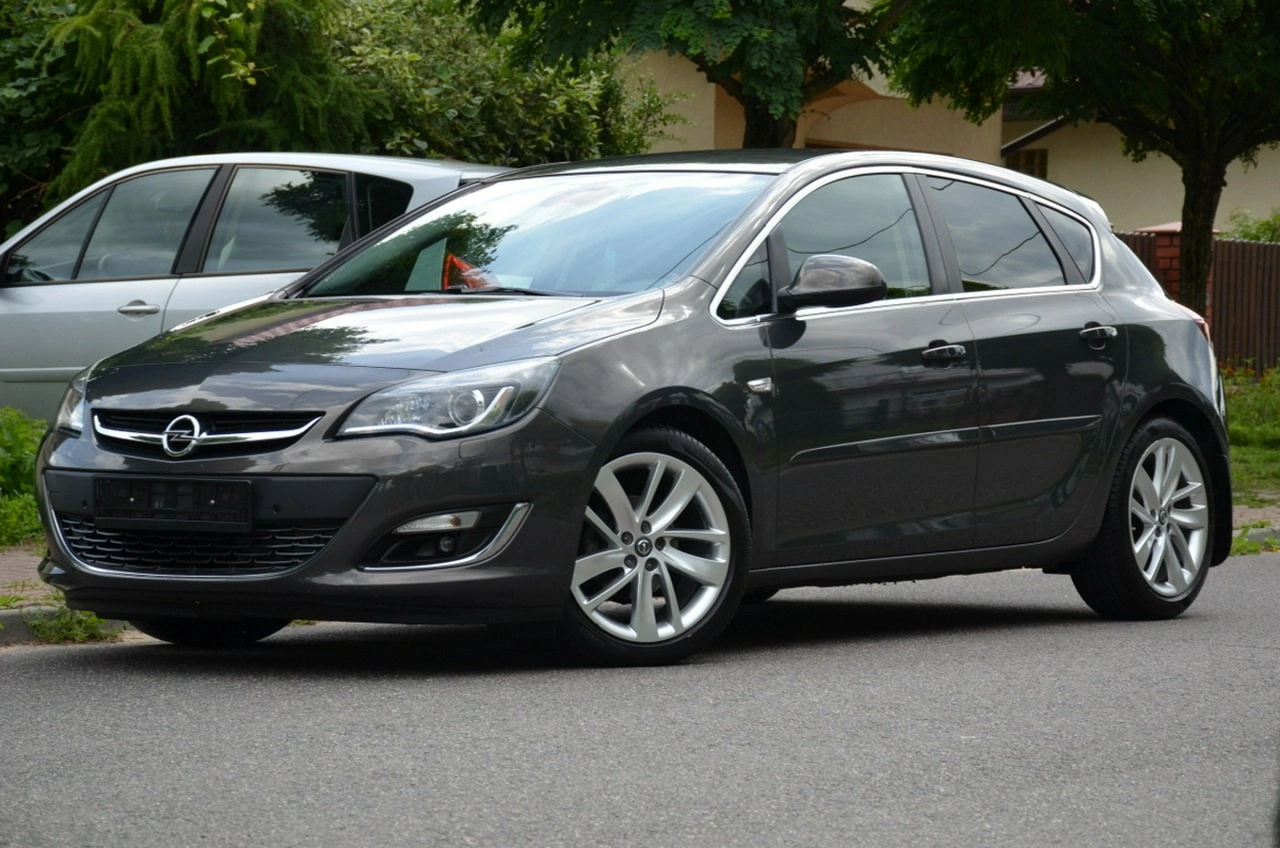 Opel Astra - Zdjęcie 2