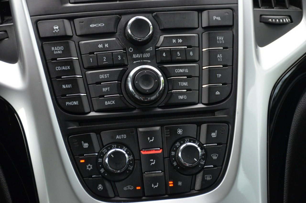 Opel Astra - Zdjęcie 33