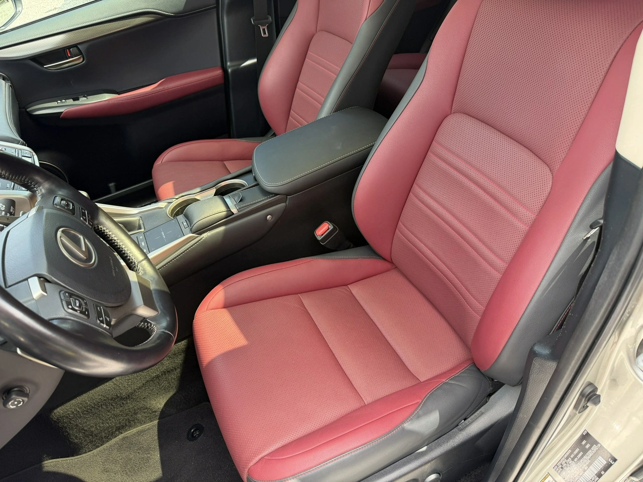Lexus NX - Zdjęcie 11