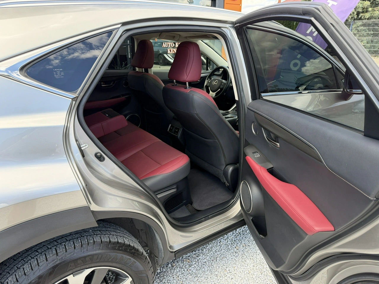 Lexus NX - Zdjęcie 25