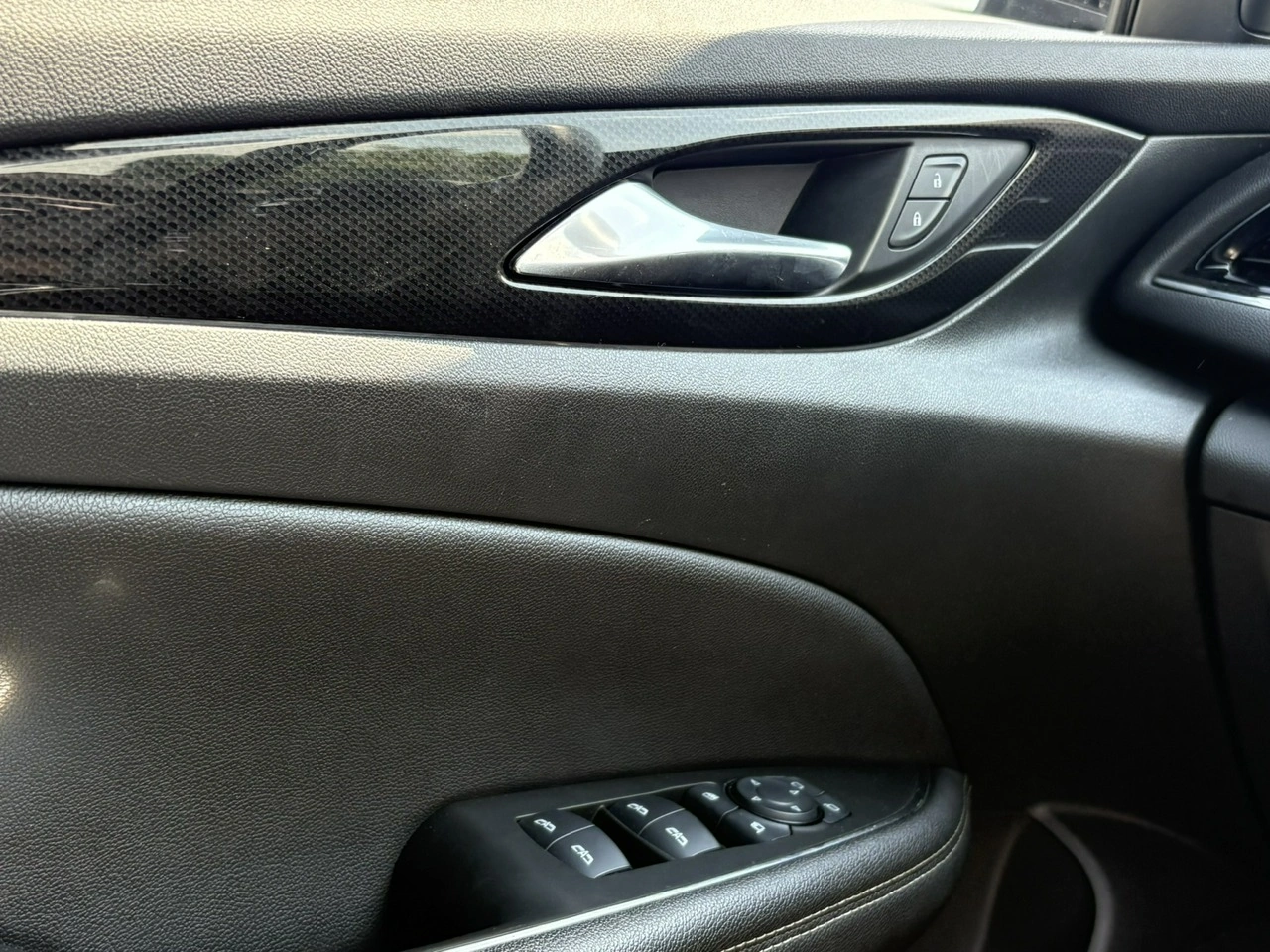 Opel Insignia - Zdjęcie 17