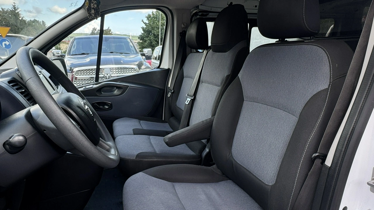 Opel Vivaro - Zdjęcie 22