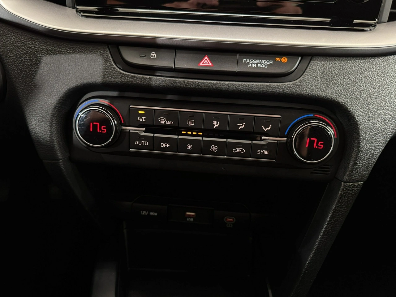 Kia Ceed - Zdjęcie 23